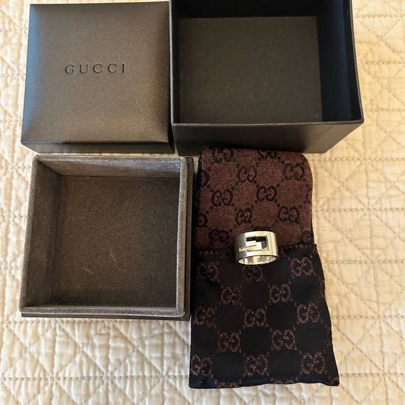 Gucci Ring, New in Box - Picture 4 of 6